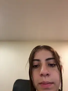 Hanna Cruz  online show from May 2026 10:30:01 PM