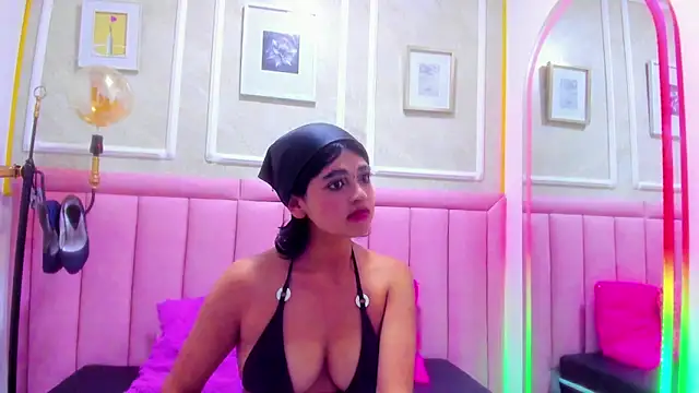 velvet girll online show from June 2026 07:15:02 PM