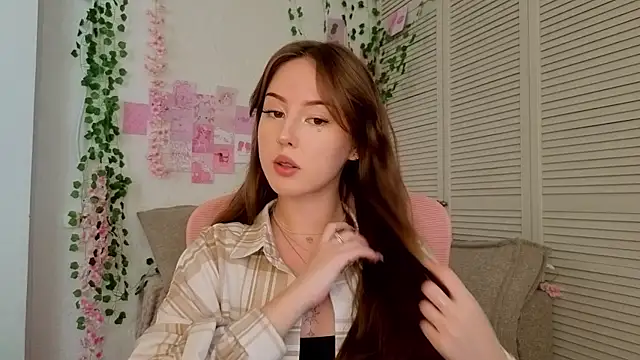 Snapshot of silver_grl chatting on June 2026 01:30:02 AM silver grl online show from June 2026 01:30:02 AM