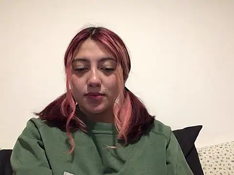 Emma Cut online show from May 2026 11:24:01 PM