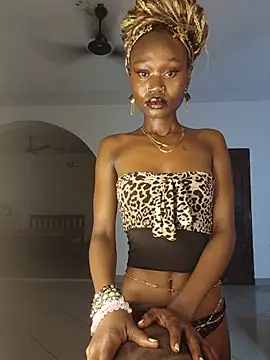 Snapshot of Miragea chatting on July 2026 03:29:02 PM Miragea online show from July 2026 03:29:02 PM