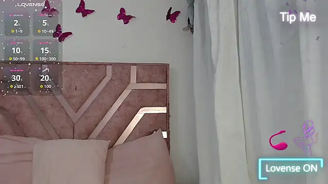 Snapshot of Angel-Hott_ chatting on June 2026 03:44:01 AM Angel-Hott online show from June 2026 03:44:01 AM