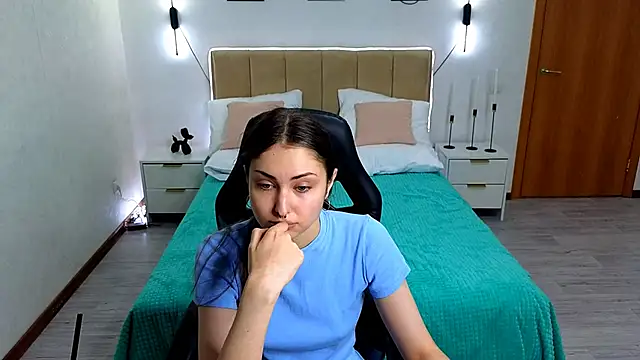 dihoney online show from June 2026 05:21:01 AM