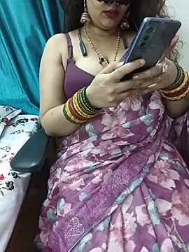 Snapshot of kavyabhabhi chatting on July 2026 04:43:02 PM kavyabhabhi online show from July 2026 04:43:02 PM