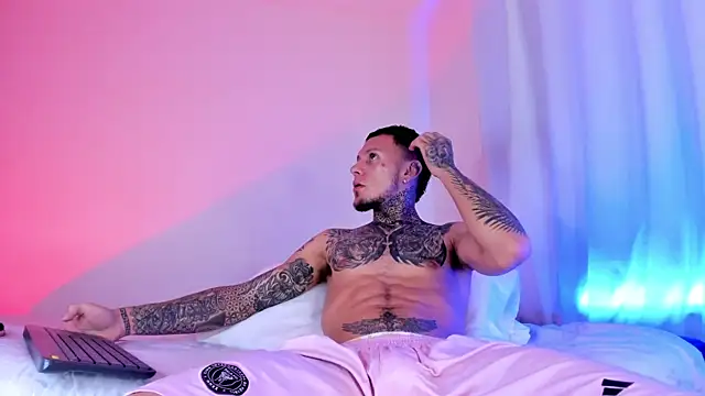  Kevin xxx online show from March 2025 08:11:01 PM