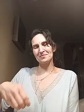 Alene Lorrie online show from June 2026 10:00:01 PM