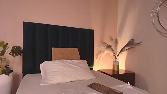 ParisGrayy online show from May 2026 05:32:02 PM