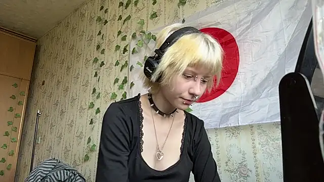 FatimahFroman online show from June 2026 12:07:02 PM