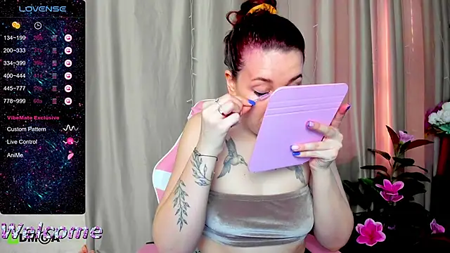 Snapshot of Arya_Curves chatting on June 2026 01:23:01 AM Arya Curves online show from June 2026 01:23:01 AM