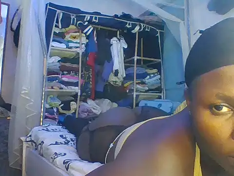 Chocolatesmiles online show from June 2026 09:05:02 PM