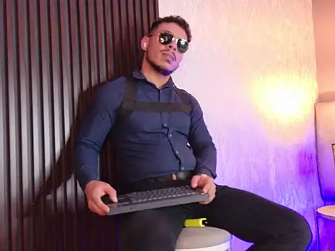 OliverWyse online show from July 2026 03:54:02 AM