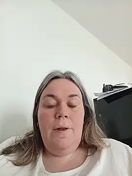 Snapshot of chattedebretagne chatting on June 2026 05:39:02 PM chattedebretagne online show from June 2026 05:39:02 PM