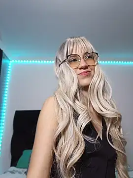sofi diaz1 online show from June 2026 07:27:02 PM