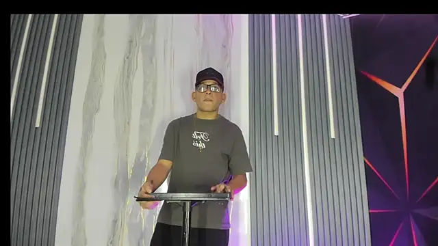 Drake King19 online show from May 2026 02:53:01 AM