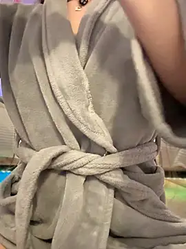 lil martian online show from February 2026 01:07:01 PM