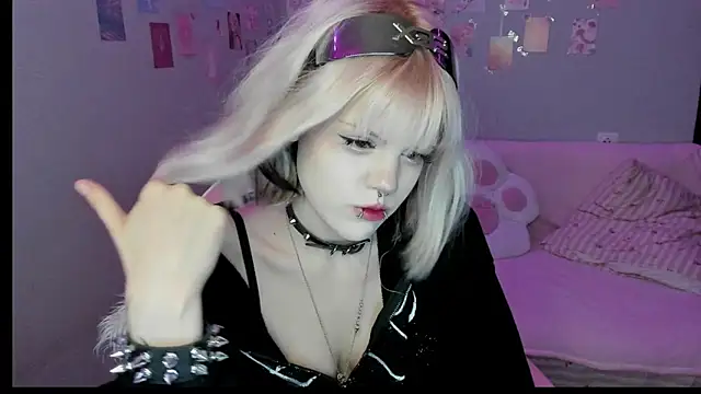 Snapshot of VelvetAlice chatting on July 2026 09:10:01 PM VelvetAlice online show from July 2026 09:10:01 PM