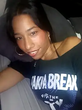 Valentina21aa online show from June 2026 10:04:01 PM