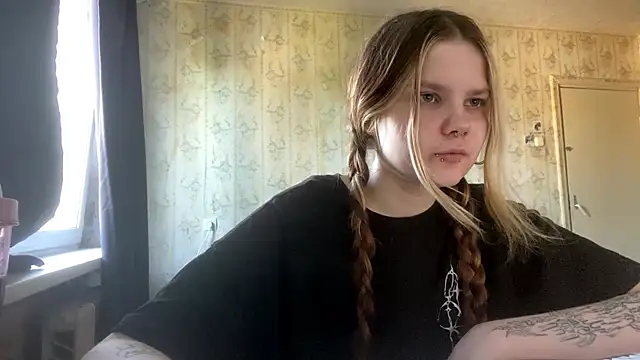 Snapshot of SusanaLeichty chatting on July 2026 02:56:02 PM SusanaLeichty online show from July 2026 02:56:02 PM