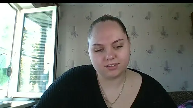 Snapshot of SoftHypnose chatting on June 2026 10:13:01 AM SoftHypnose online show from June 2026 10:13:01 AM