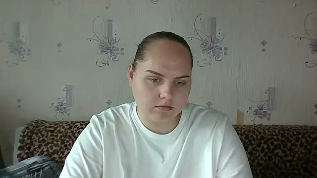Snapshot of SoftHypnose chatting on August 2026 09:04:01 AM SoftHypnose online show from August 2026 09:04:01 AM