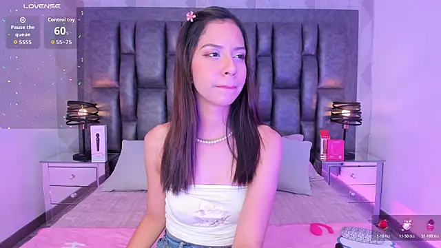 Snapshot of AriRose chatting on July 2026 08:11:01 PM AriRose online show from July 2026 08:11:01 PM