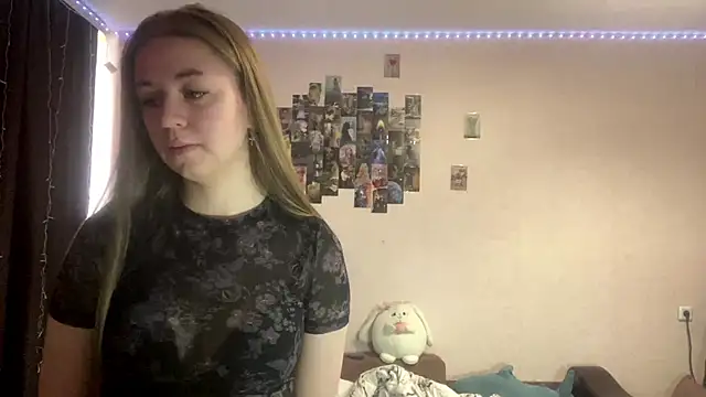 KrystalCarabine online show from May 2026 03:36:02 AM