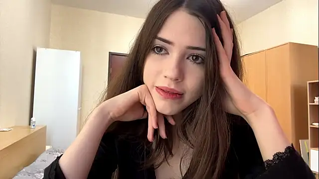 L1sa Bun online show from May 2026 03:18:02 PM
