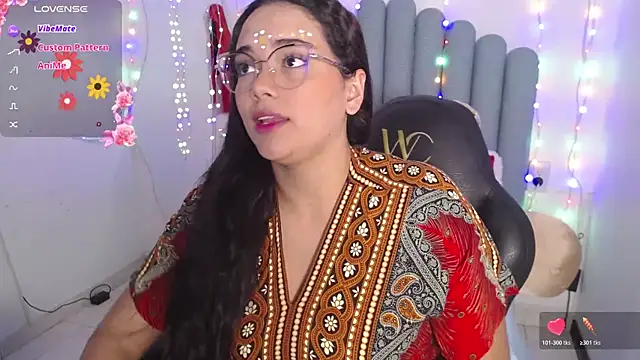 Snapshot of farah_samira chatting on May 2026 07:10:02 PM farah samira online show from May 2026 07:10:02 PM