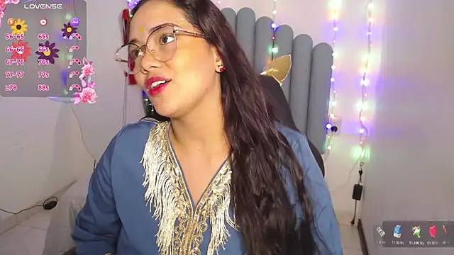 Snapshot of farah_samira chatting on May 2026 07:11:02 PM farah samira online show from May 2026 07:11:02 PM