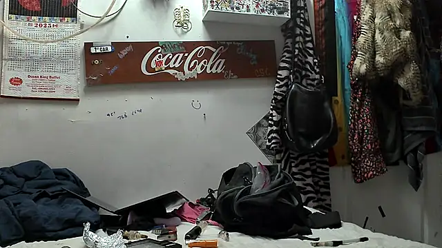 VanillaSnowcones online show from June 2026 12:46:02 AM