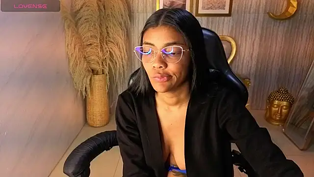 Snapshot of valentina_gomez_s chatting on July 2026 01:04:01 PM valentina gomez s online show from July 2026 01:04:01 PM