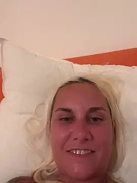 Sofia beee online show from June 2026 10:58:01 PM