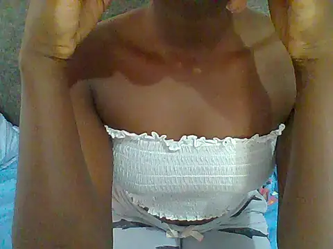 Snapshot of Beauty-Anka chatting on July 2026 05:33:02 AM Beauty-Anka online show from July 2026 05:33:02 AM