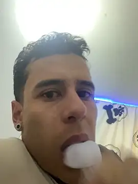 jhuan99 online show from June 2026 05:57:01 PM