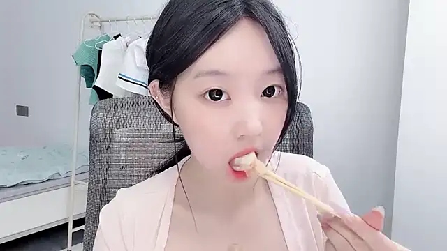 Yoyo33355 online show from July 2026 03:43:02 AM