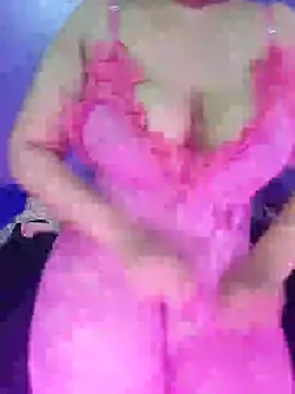 Snapshot of Hala-hoot chatting on August 2026 04:39:02 PM Hala-hoot online show from August 2026 04:39:02 PM
