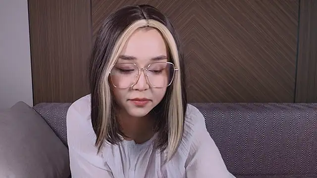 louisa kim online show from May 2026 07:54:02 PM