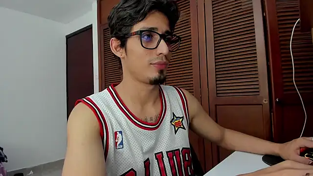 SrIncognito666 online show from June 2026 12:07:02 PM