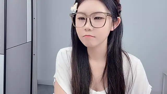 Snapshot of Rose_love69 chatting on June 2026 12:22:01 PM Rose love69 online show from June 2026 12:22:01 PM