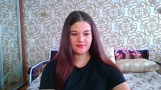 Snapshot of ElisesMuse chatting on July 2026 07:34:01 AM ElisesMuse online show from July 2026 07:34:01 AM