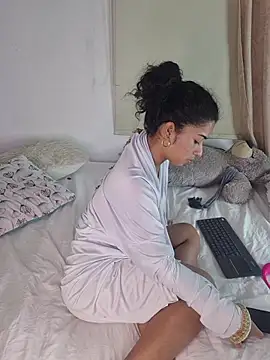 Snapshot of Nadia-Monroe chatting on July 2026 06:22:02 PM Nadia-Monroe online show from July 2026 06:22:02 PM