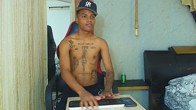 artur collins  online show from June 2026 10:07:01 PM