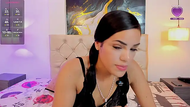 Little Allison18 online show from June 2026 07:59:01 PM