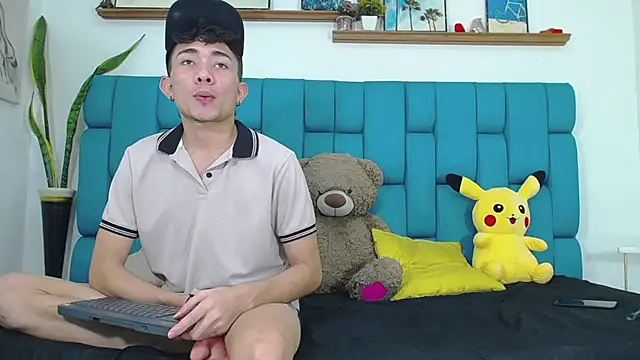STRANGER BOYS online show from June 2026 11:18:01 PM
