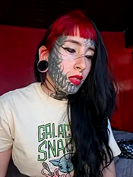 Snapshot of Venom-Luna chatting on July 2026 05:07:02 PM Venom-Luna online show from July 2026 05:07:02 PM