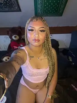 YoungXylena online show from June 2026 04:20:02 PM