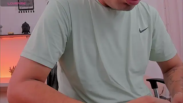 DamianBlazze online show from June 2026 01:57:02 PM