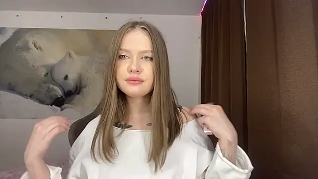StefiMoon online show from May 2026 01:19:01 PM