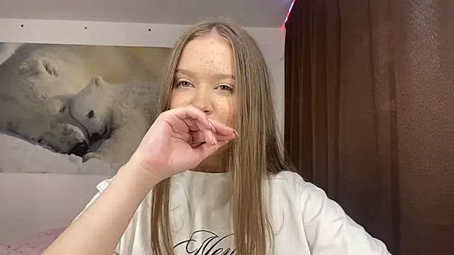 StefiMoon online show from May 2026 12:45:02 PM