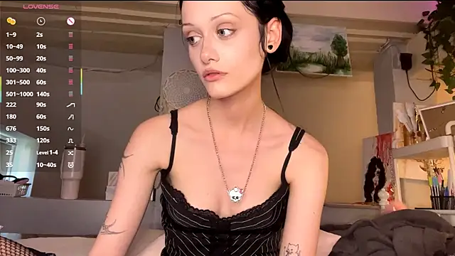 DreamaWeavers online show from June 2026 03:38:02 PM